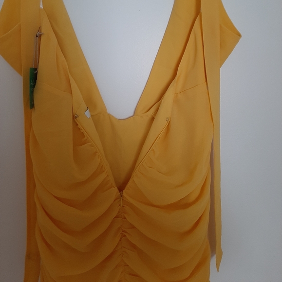 Forever 21 Contemporary Yellow Woven Halter neck - Picture 2 of 11